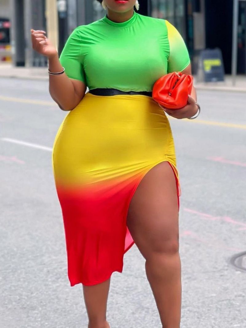 Sukienka Bodycon Z Rozcięciem Z Krótkim Rękawem I Stójką Plus Rozmiar